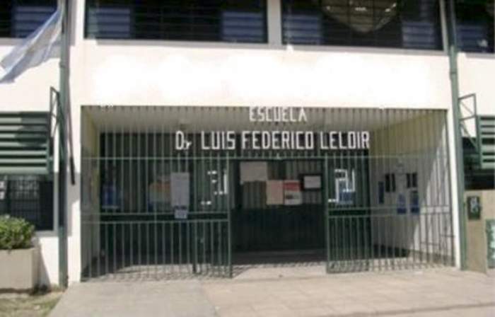 ALARMA EN UNA ESCUELA: SORPRENDEN A ALUMNO DE 15 AÑOS CON UN ARMA