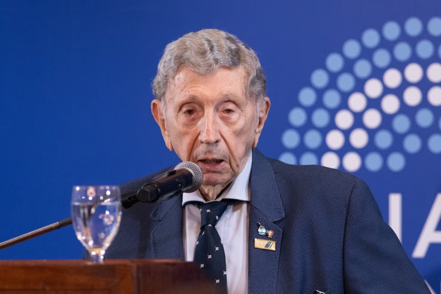 EL SENADO NACIONAL DISTINGUIÓ AL CHAQUEÑO LUIS LANDRISCINA